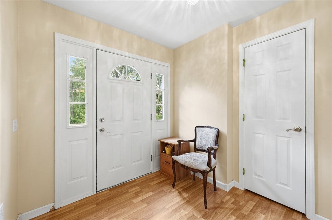 163 Constitution Ave