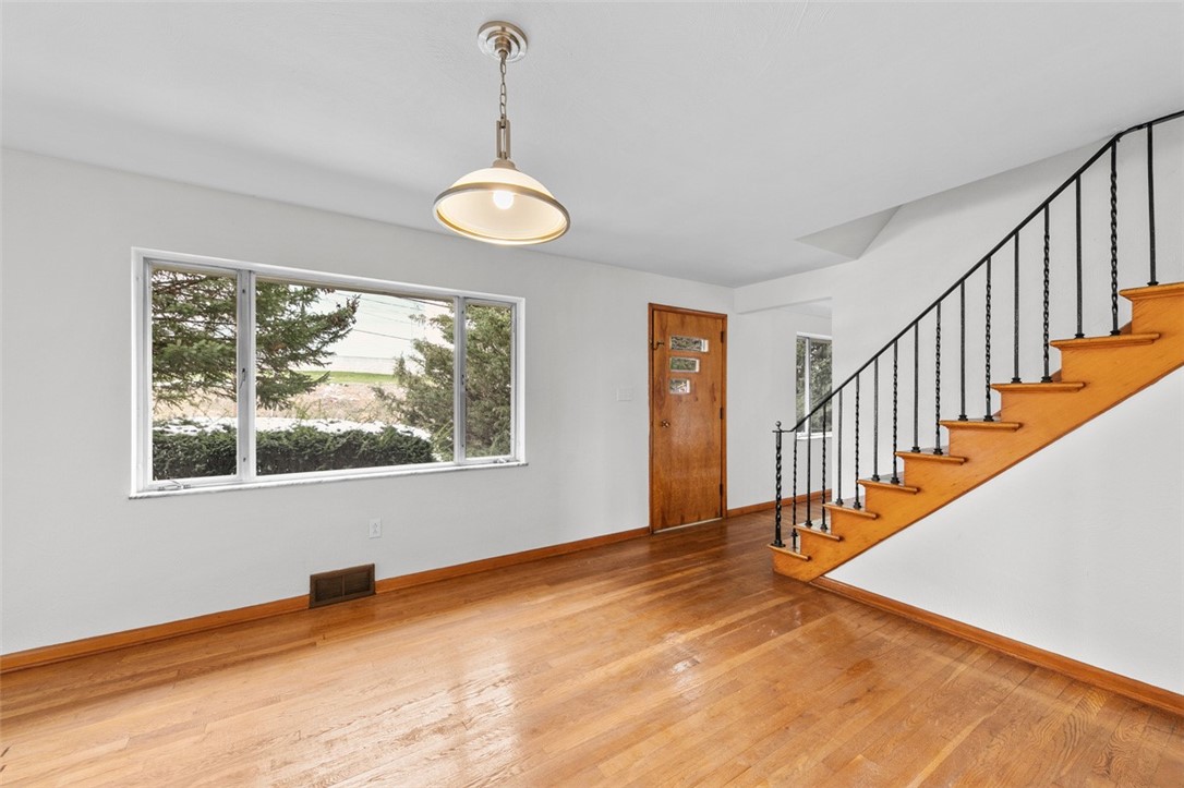 Mt Pleasant Twp, Pennsylvania 15666, United States, 3 Bedrooms Bedrooms, ,2 BathroomsBathrooms,Residential,Active,256362