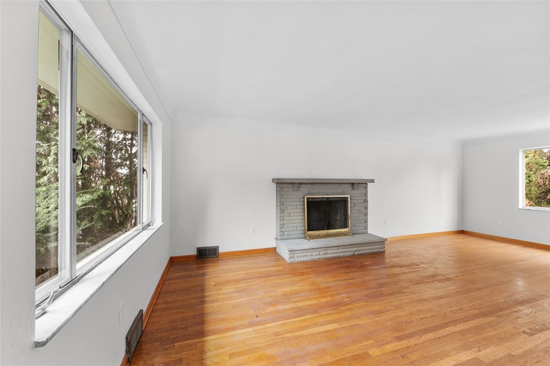 Mt Pleasant Twp, Pennsylvania 15666, United States, 3 Bedrooms Bedrooms, ,2 BathroomsBathrooms,Residential,Active,256362