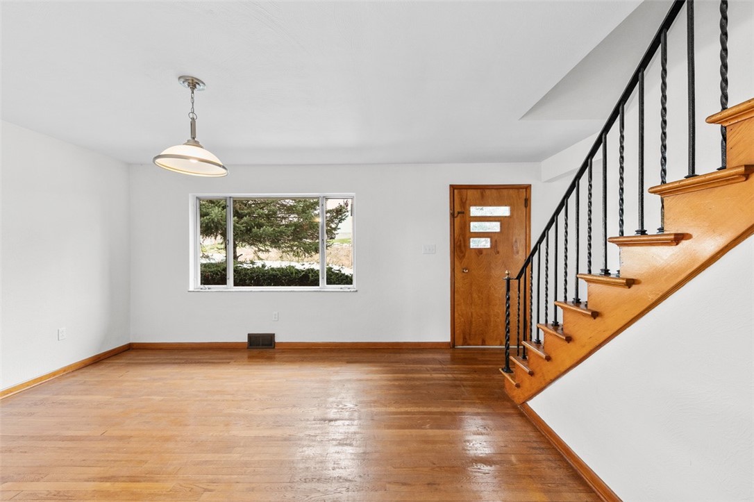 Mt Pleasant Twp, Pennsylvania 15666, United States, 3 Bedrooms Bedrooms, ,2 BathroomsBathrooms,Residential,Active,256362