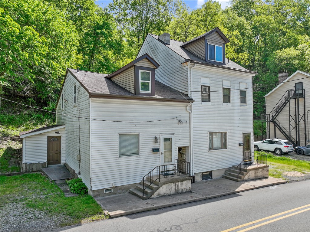 2617-2619 Spring Garden Ave