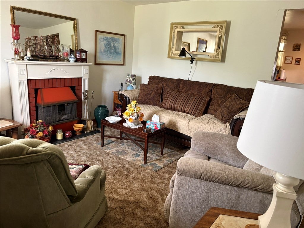 347 Howes Run Rd