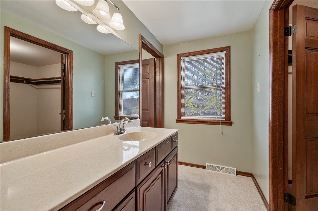 McCandless, Pennsylvania 15090, United States, 4 Bedrooms Bedrooms, ,3 BathroomsBathrooms,Residential,Active,105316