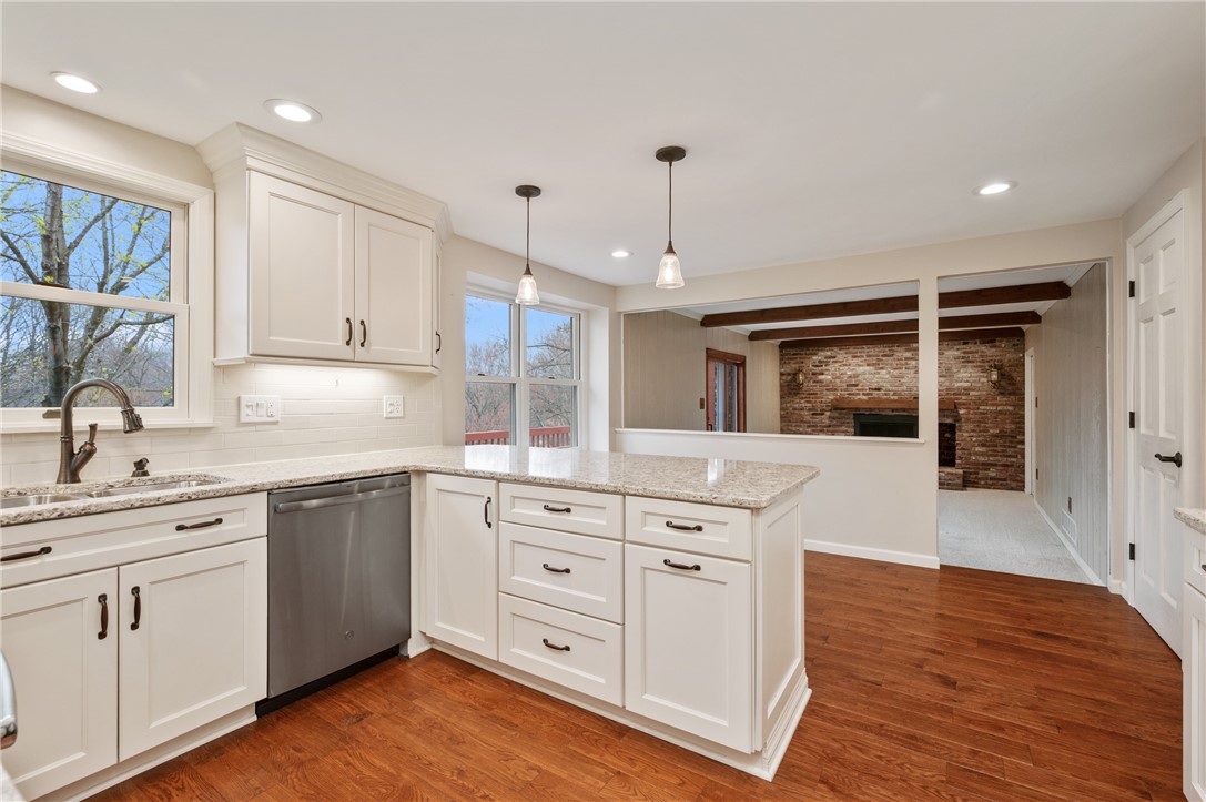 McCandless, Pennsylvania 15090, United States, 4 Bedrooms Bedrooms, ,3 BathroomsBathrooms,Residential,Active,105316