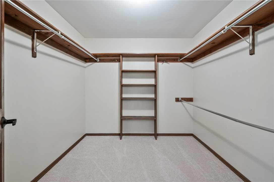 McCandless, Pennsylvania 15090, United States, 4 Bedrooms Bedrooms, ,3 BathroomsBathrooms,Residential,Active,105316