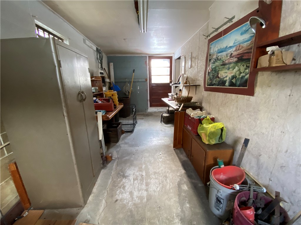 Hempfield Twp - Mer, Pennsylvania 16125, United States, 1 Bedroom Bedrooms, ,2 BathroomsBathrooms,Residential,Contingent,18375