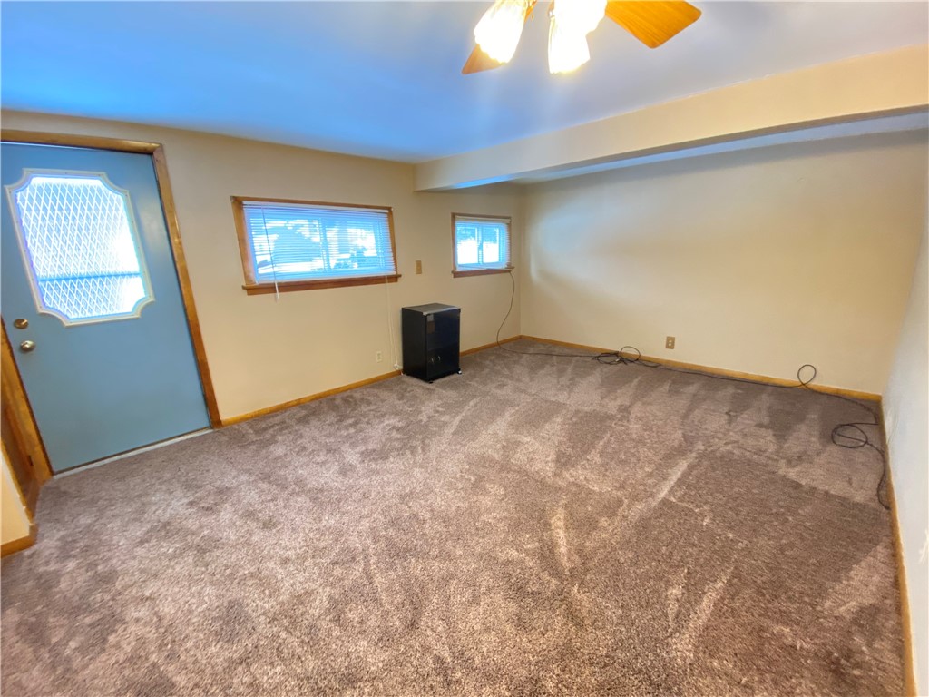 Hempfield Twp - Mer, Pennsylvania 16125, United States, 1 Bedroom Bedrooms, ,2 BathroomsBathrooms,Residential,Contingent,18375