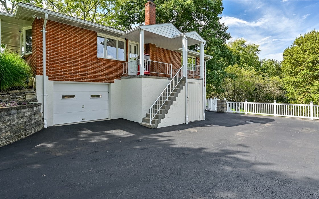 401 N Pine Cir