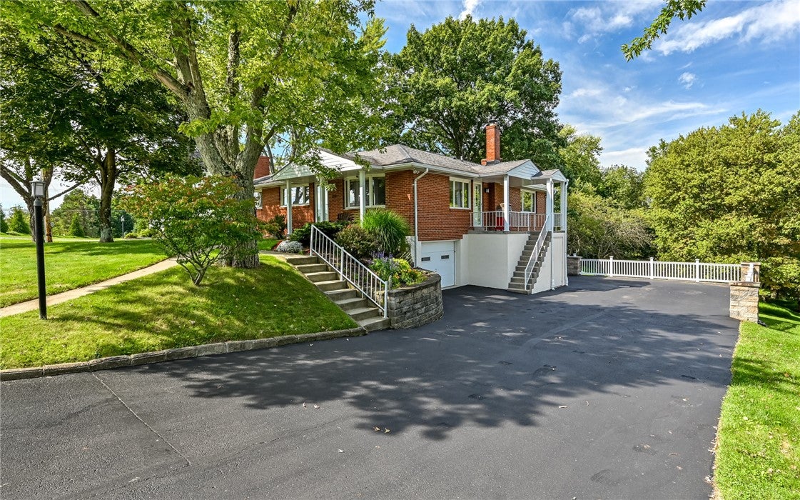 401 N Pine Cir