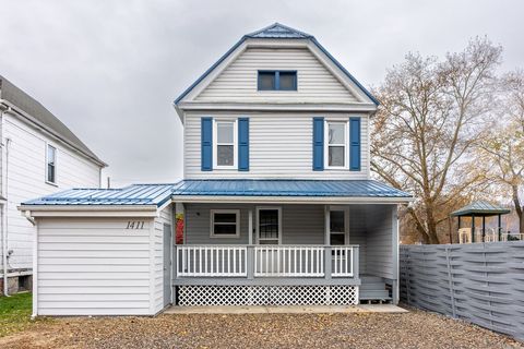 Photo of 1411 Pittsburgh St, Cheswick, PA 15024 (MLS # 1751778)