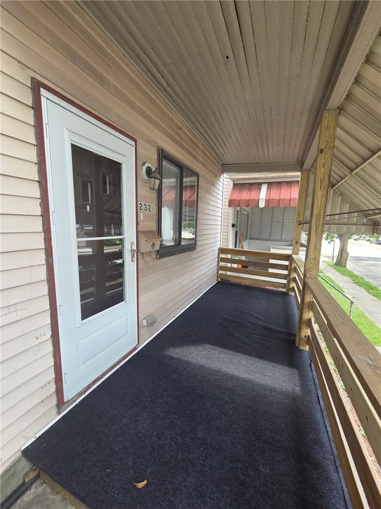 232 E 18th Ave
