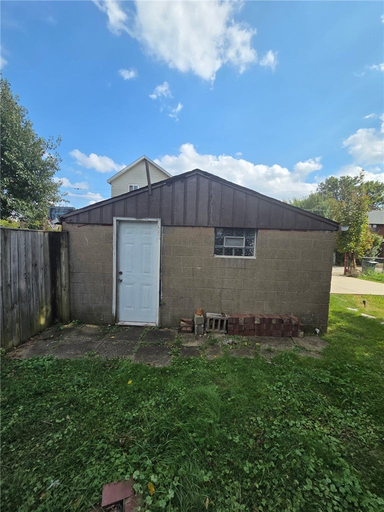 232 E 18th Ave