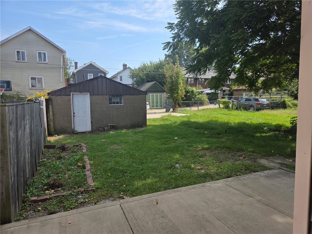 232 E 18th Ave