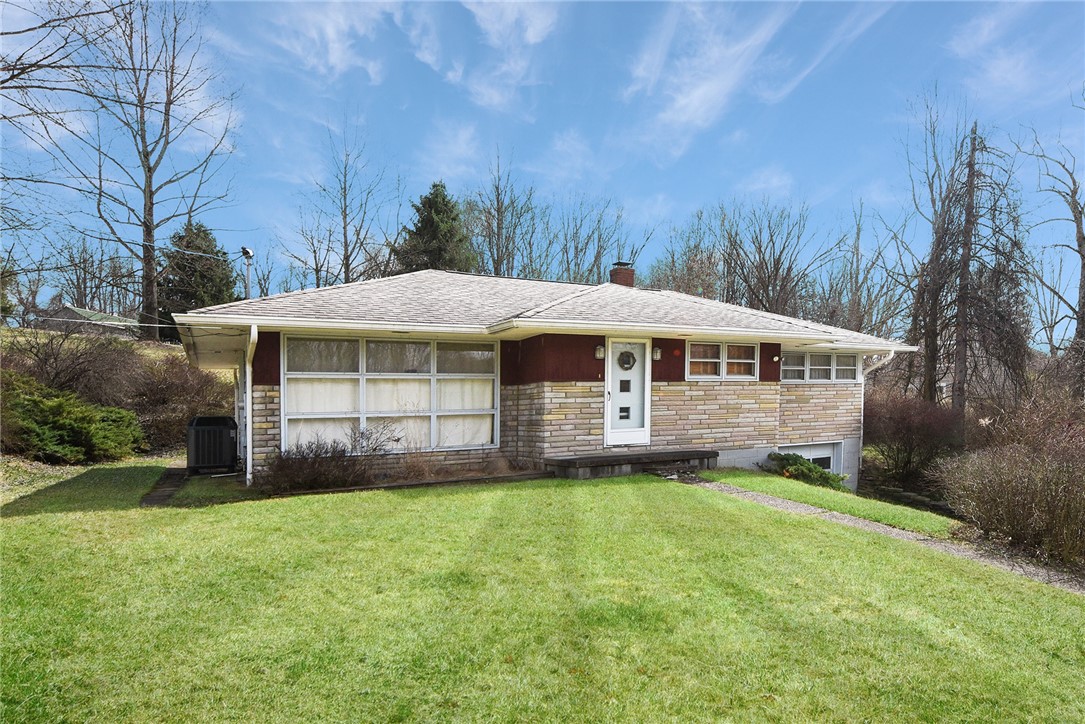 3106 Muse Ln Ln, White Oak, Pennsylvania image 1