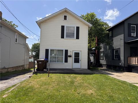 Photo of 231 Jefferson Ave, Sharon, PA 16146 (MLS # 1763016)