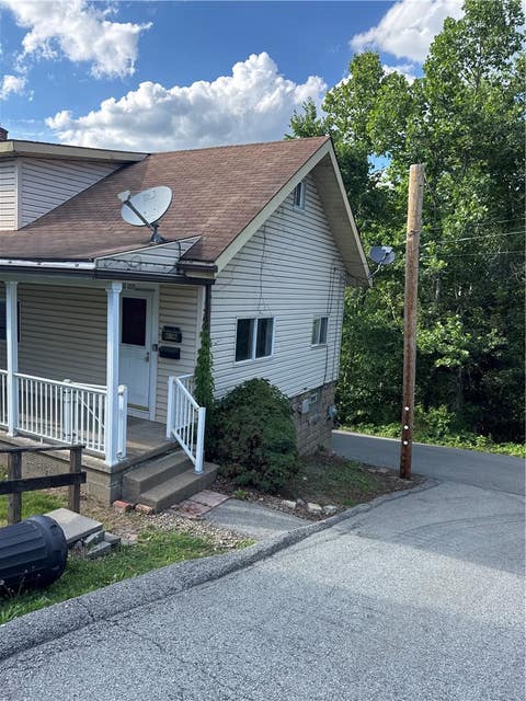 Photo of 2807 Fayette St, Mckeesport, PA 15132 (MLS # 1759745)