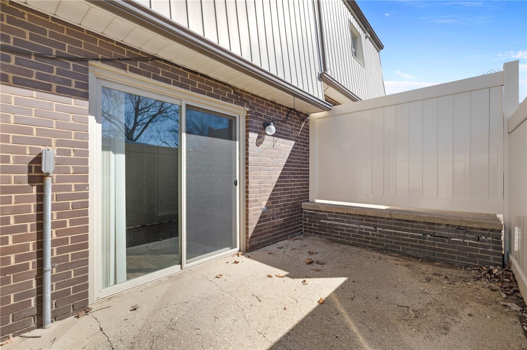 Canonsburg, Pennsylvania 15317, United States, 2 Bedrooms Bedrooms, ,2 BathroomsBathrooms,Residential,Active,82632