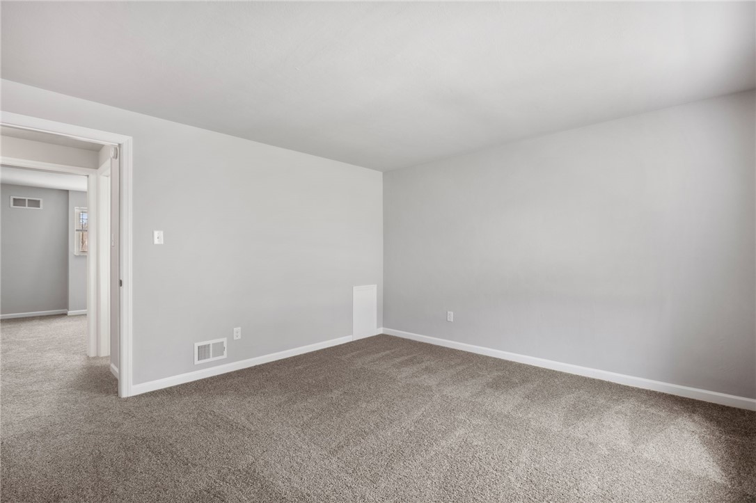 Canonsburg, Pennsylvania 15317, United States, 2 Bedrooms Bedrooms, ,2 BathroomsBathrooms,Residential,Active,82632