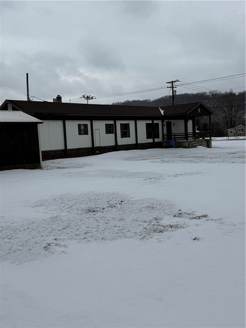 Photo of 1631 Hyndman St, Connellsville, PA 15425 (MLS # 1741342)