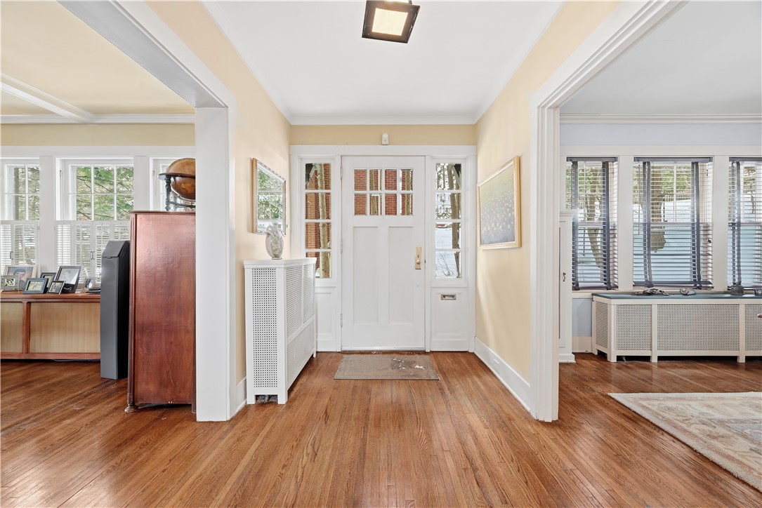 151 W Hutchinson Avenue