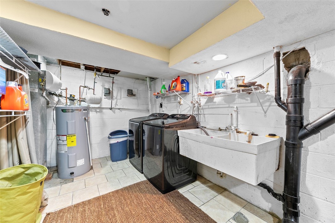 Salem Twp, Pennsylvania 15601, United States, 4 Bedrooms Bedrooms, ,3 BathroomsBathrooms,Residential,Active,243951