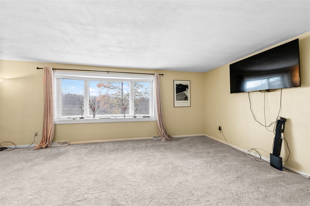 Salem Twp, Pennsylvania 15601, United States, 4 Bedrooms Bedrooms, ,3 BathroomsBathrooms,Residential,Active,243951