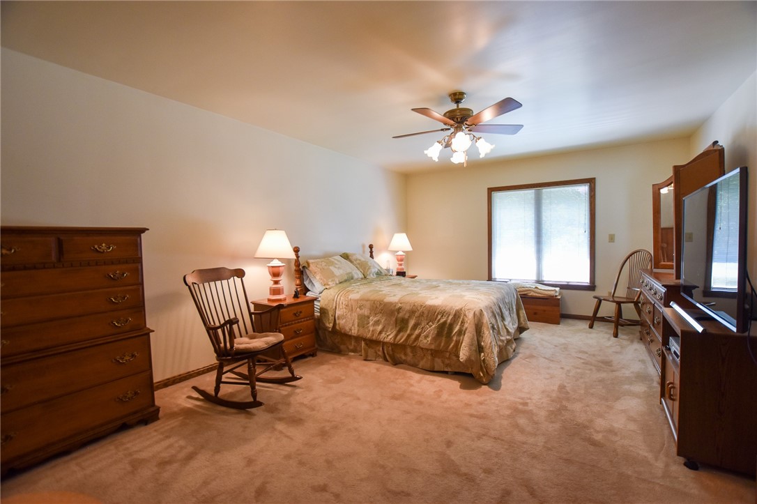 Twp Of But SW, Pennsylvania 16002, United States, 4 Bedrooms Bedrooms, ,4 BathroomsBathrooms,Residential,Contingent,56521