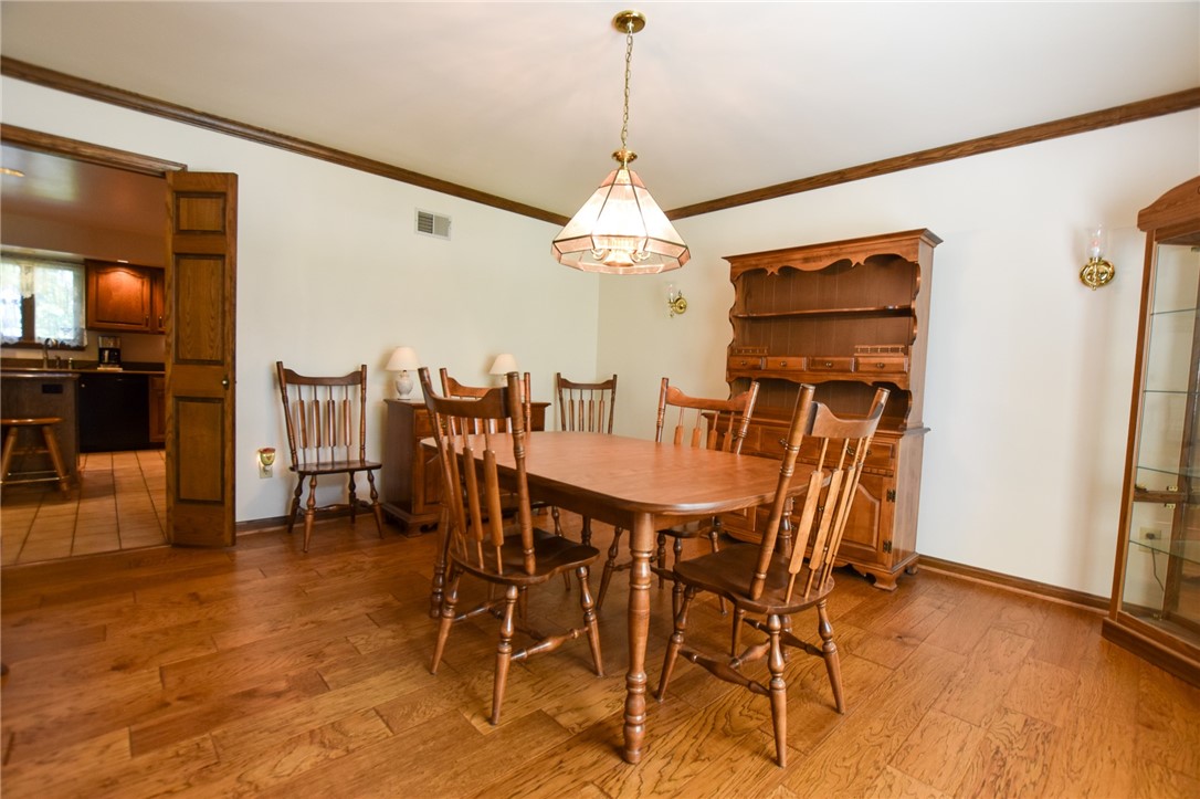 Twp Of But SW, Pennsylvania 16002, United States, 4 Bedrooms Bedrooms, ,4 BathroomsBathrooms,Residential,Contingent,56521