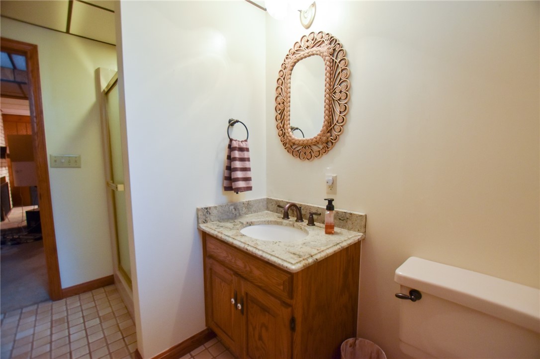 Twp Of But SW, Pennsylvania 16002, United States, 4 Bedrooms Bedrooms, ,4 BathroomsBathrooms,Residential,Contingent,56521