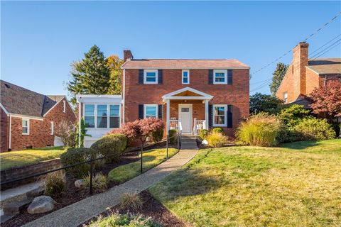 Photo of 17 Pocono Dr, Pittsburgh, PA 15220 (MLS # 1728900)