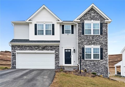 Photo of 2013 Field Stone Dr, Mcdonald, PA 15057 (MLS # 1743373)