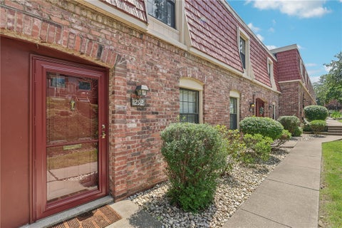 Photo for 1292 Pennsbury Blvd