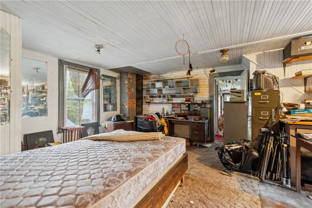 Amwell, Pennsylvania 15301, United States, 3 Bedrooms Bedrooms, ,2 BathroomsBathrooms,Residential,Active,40870