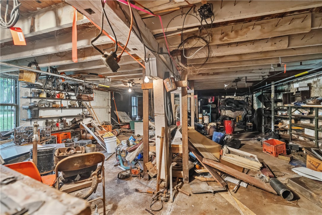 Amwell, Pennsylvania 15301, United States, 3 Bedrooms Bedrooms, ,2 BathroomsBathrooms,Residential,Active,40870