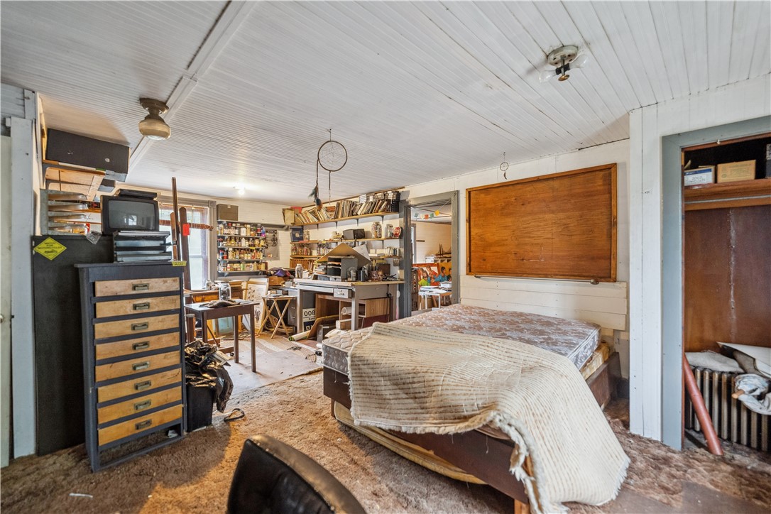 Amwell, Pennsylvania 15301, United States, 3 Bedrooms Bedrooms, ,2 BathroomsBathrooms,Residential,Active,40870