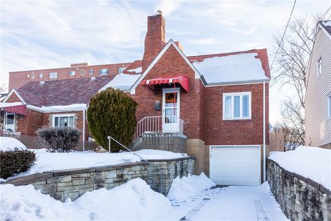 Photo of 843 Library Ave, Carnegie, PA 15106 (MLS # 1739934)