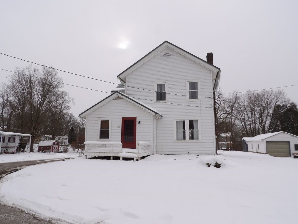 405 Algoma St St, Jamestown, Pennsylvania image 1