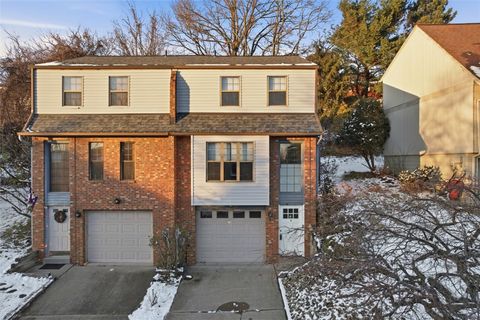 Photo of 14 Bethany Dr #A, Pittsburgh, PA 15215 (MLS # 1732838)