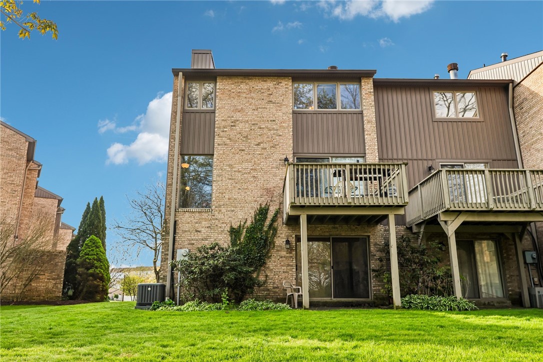 324 Central Dr