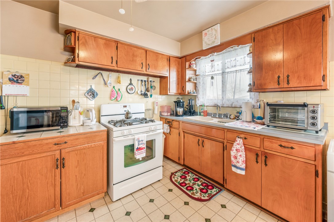 791 Crowder Ave Ave, Sharon, Pennsylvania image 11