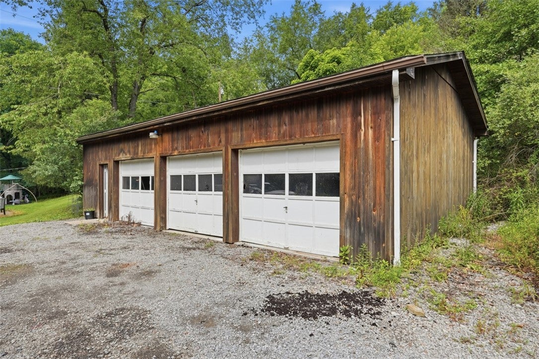 114 Hartzell Rd