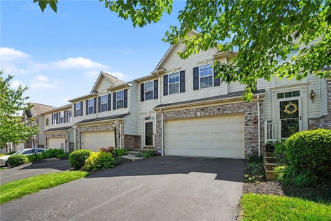 Townhouse For Sale - 291 Maple Ridge Dr Dr<br/> Cecil, PA 15317