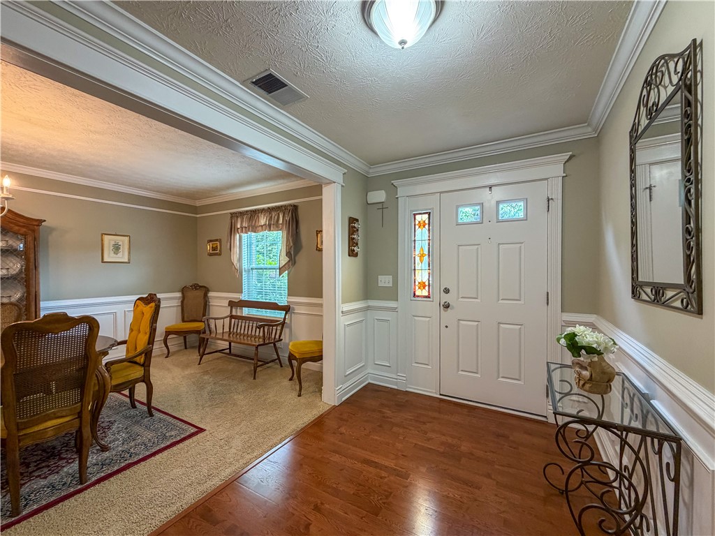 105 Raven Cir