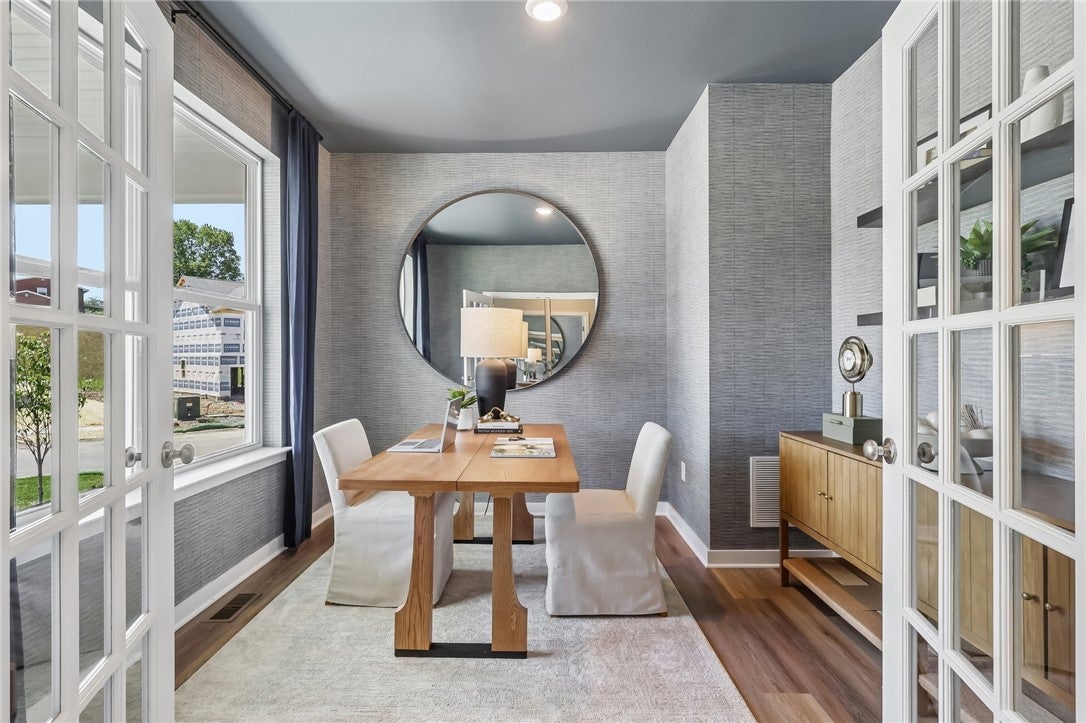 1090 Peachtree Rd