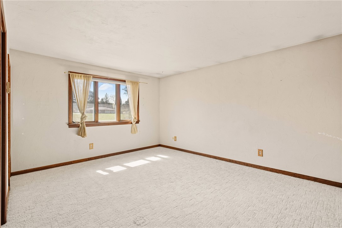 Somerset Boro, Pennsylvania 15501, United States, 3 Bedrooms Bedrooms, ,4 BathroomsBathrooms,Residential,Active,223093