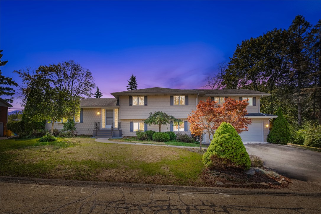 Somerset Boro, Pennsylvania 15501, United States, 3 Bedrooms Bedrooms, ,4 BathroomsBathrooms,Residential,Active,223093 Somerset Boro, Pennsylvania 15501, United States, 3 Bedrooms Bedrooms, ,4 BathroomsBathrooms,Residential,Active,223093