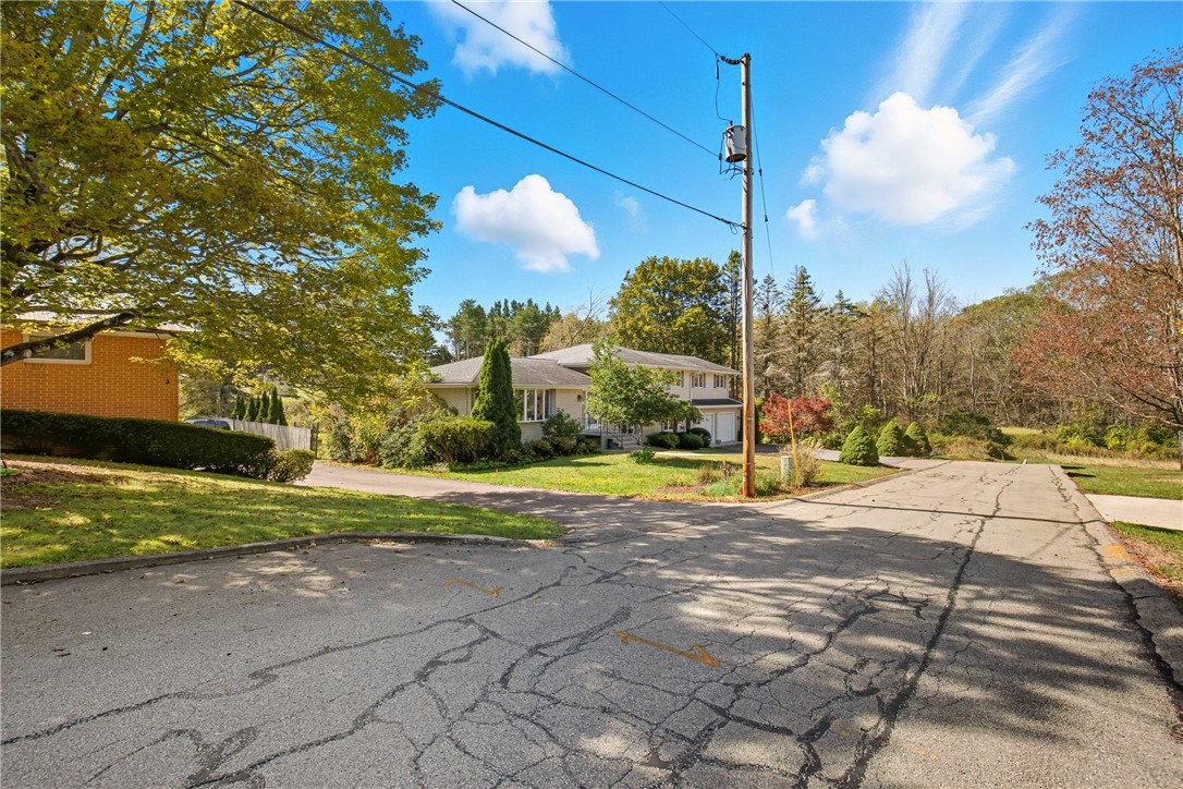 Somerset Boro, Pennsylvania 15501, United States, 3 Bedrooms Bedrooms, ,4 BathroomsBathrooms,Residential,Active,223093