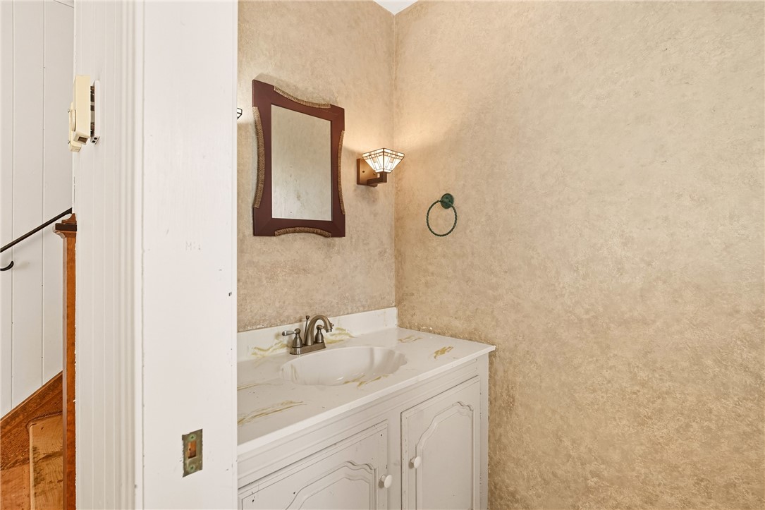 Somerset Boro, Pennsylvania 15501, United States, 3 Bedrooms Bedrooms, ,4 BathroomsBathrooms,Residential,Active,223093