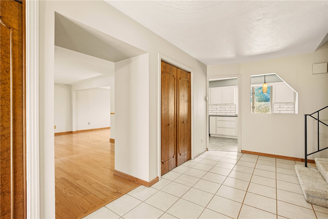 Somerset Boro, Pennsylvania 15501, United States, 3 Bedrooms Bedrooms, ,4 BathroomsBathrooms,Residential,Active,223093