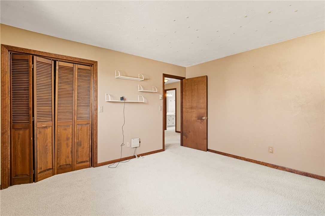 Somerset Boro, Pennsylvania 15501, United States, 3 Bedrooms Bedrooms, ,4 BathroomsBathrooms,Residential,Active,223093